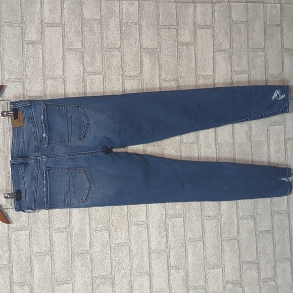 American Eagle High Rise Jegging Backed Distressed Next Level Stretch Size 6 - Picture 2 of 8